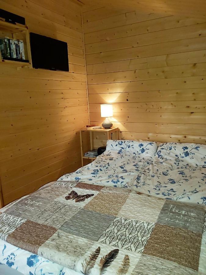 Bakkakot 2 - Cozy Cabins In The Woods 아퀴레이리 외부 사진