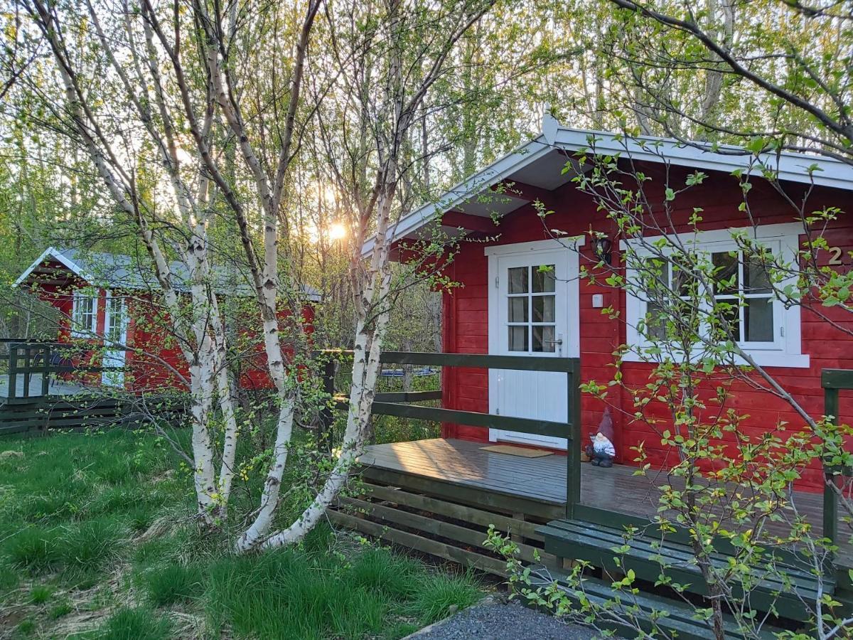 Bakkakot 2 - Cozy Cabins In The Woods 아퀴레이리 외부 사진